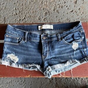 Abercrombie & Fitch Distressed Blue Jean Shorts size 8